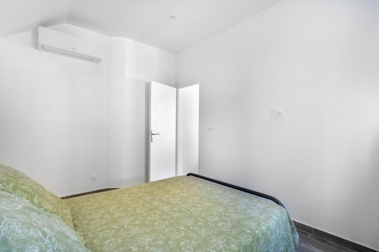 Luxurious 1 Bedroom, Ac, Terrace, Close Beaches - Dodo Et Tartine Carqueiranne Εξωτερικό φωτογραφία